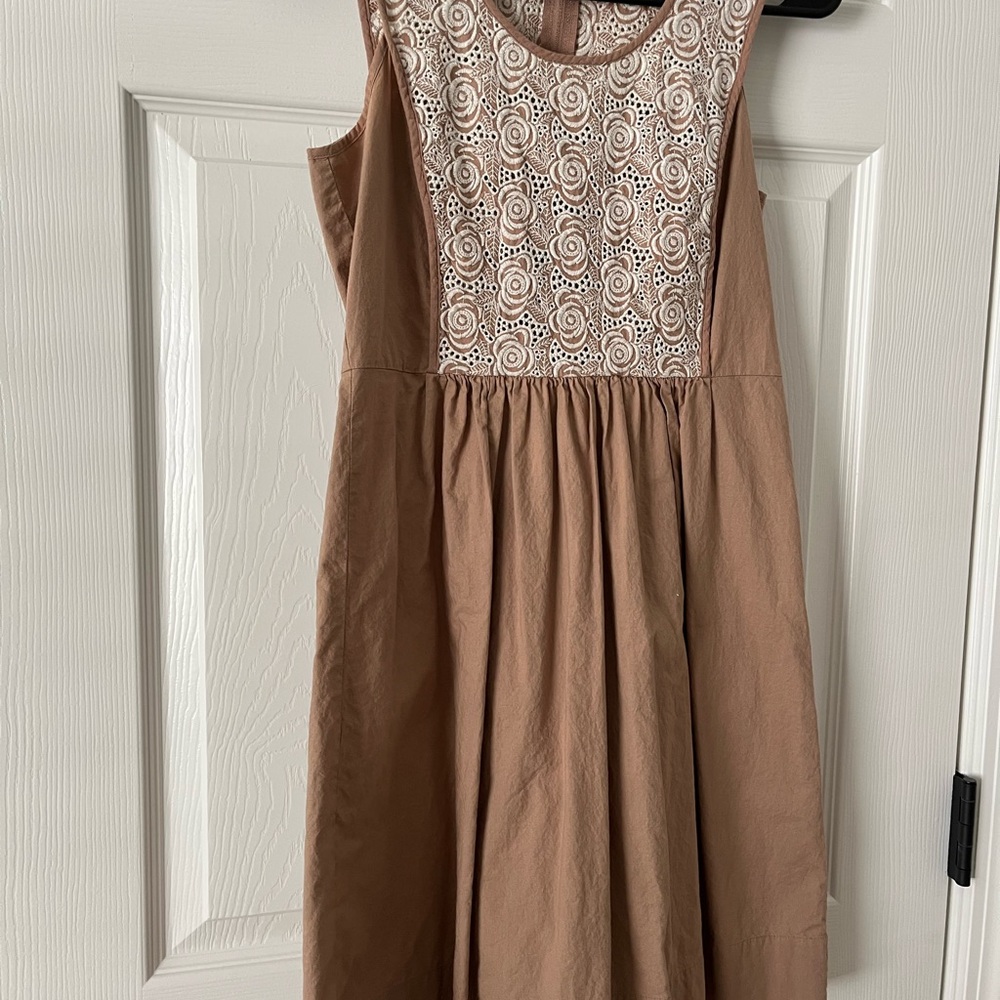 Elegant Brown Dress with Lace Detail